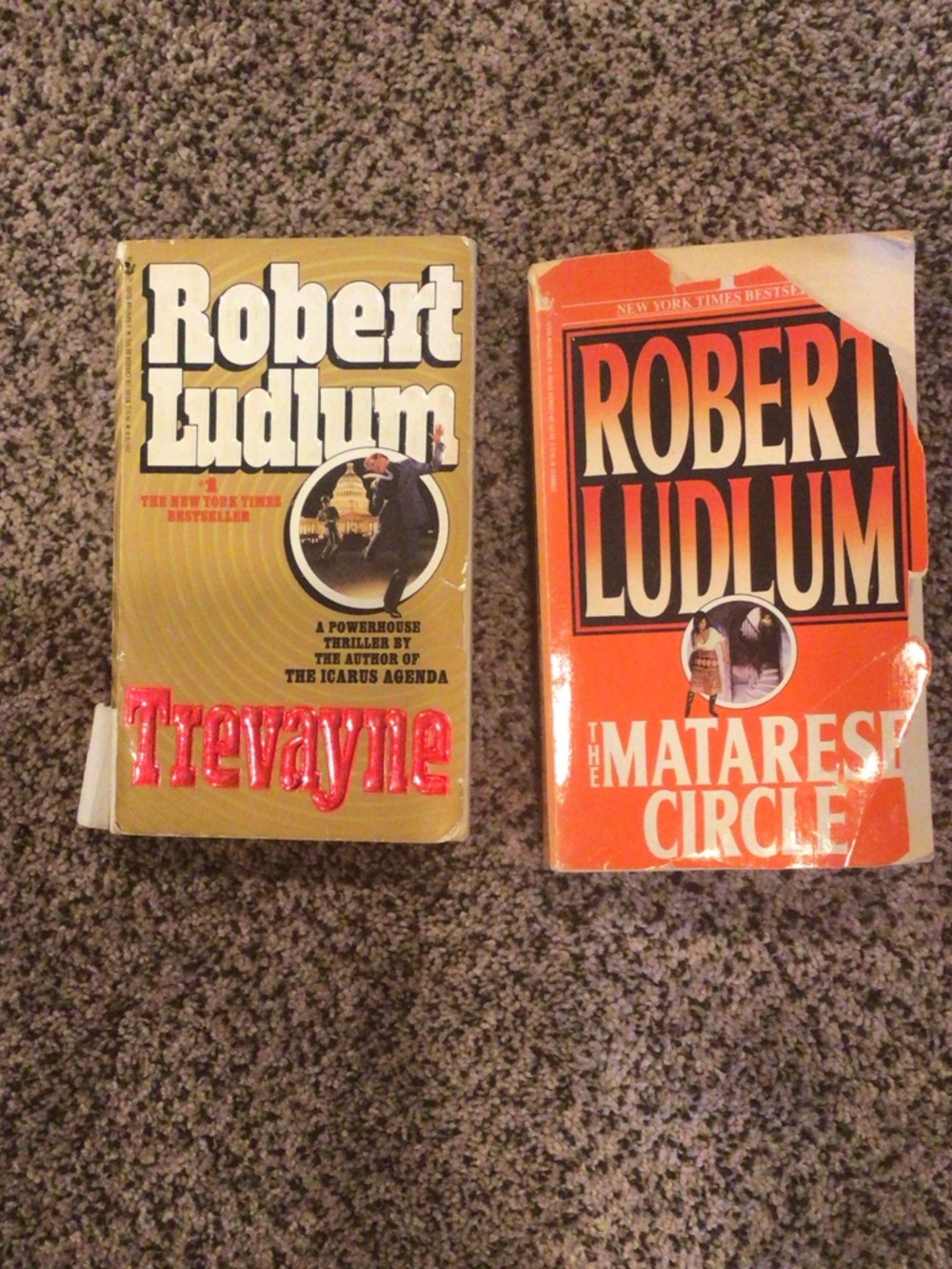 Robert Ludlum Paperbacks